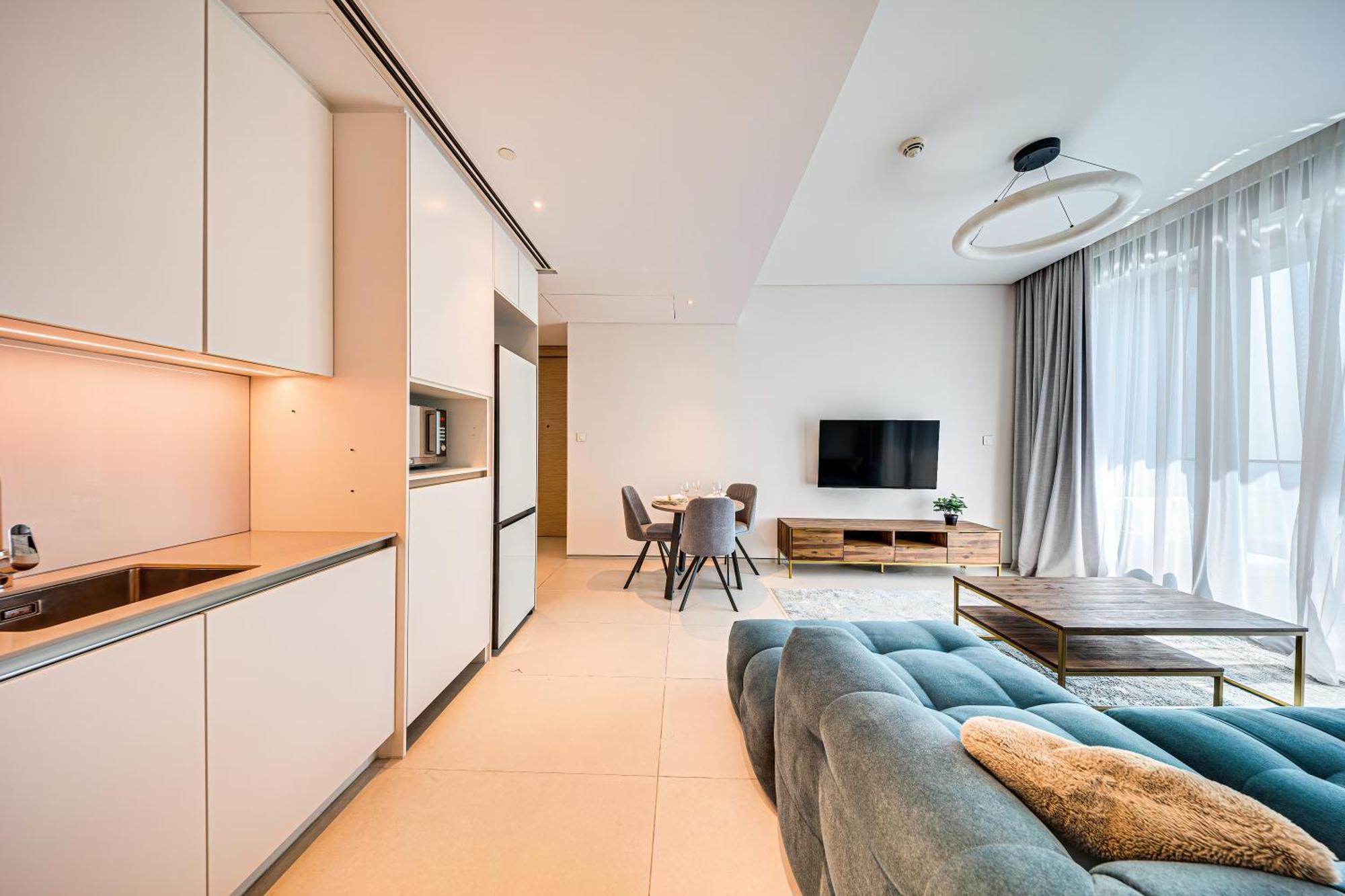 Stylish 1br Is Address * Dubai